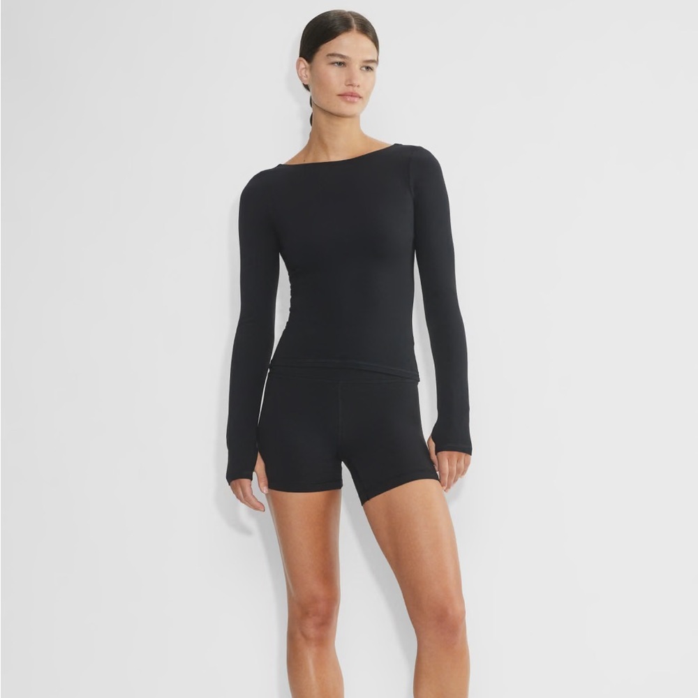 TNA Black Butter Hi-Rise 5” Short XS